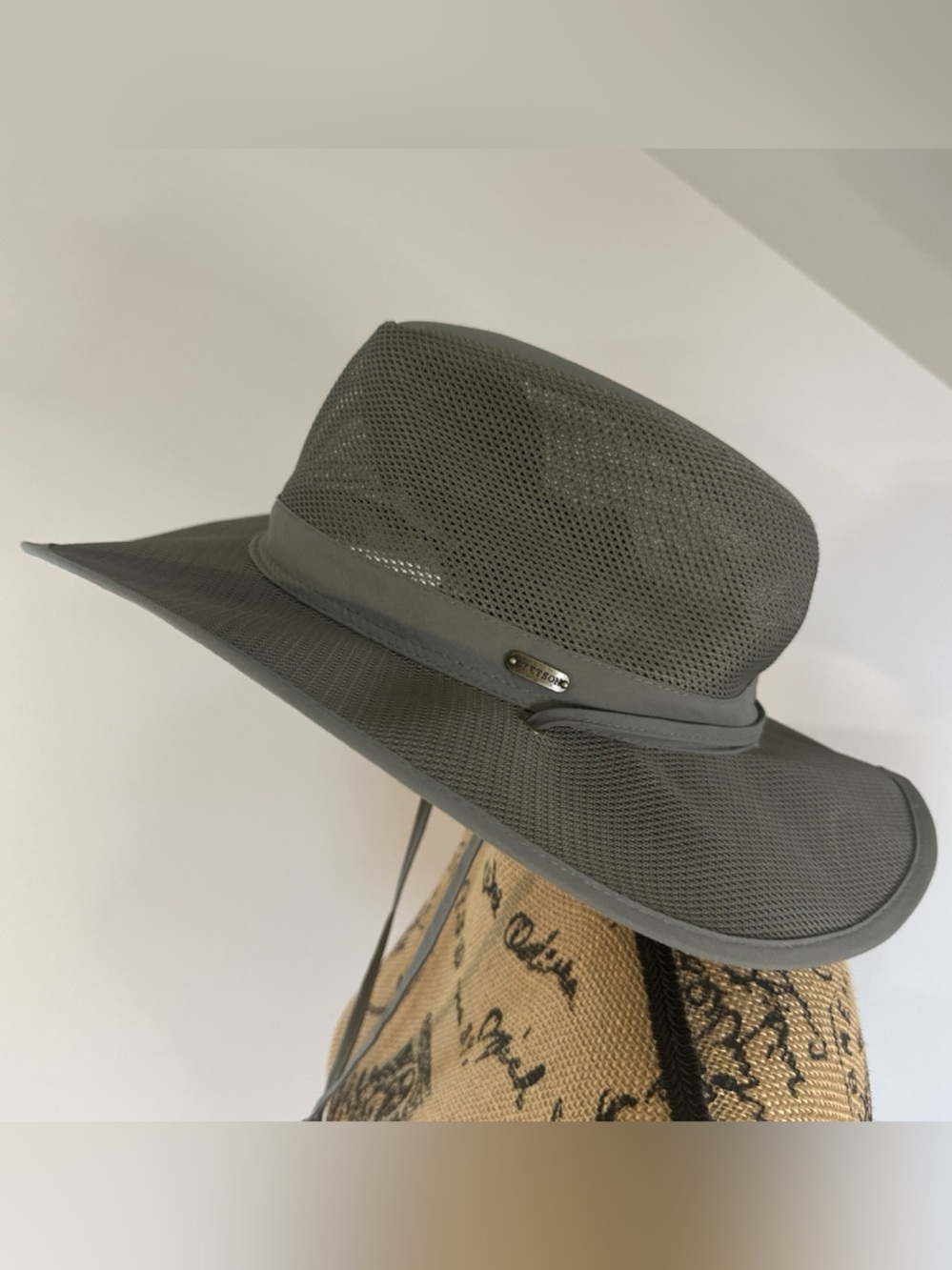 Stetson Men’s XL Sun Guard No Fly Zone Hat Green Mesh Vented Chin Strap UPF 50+